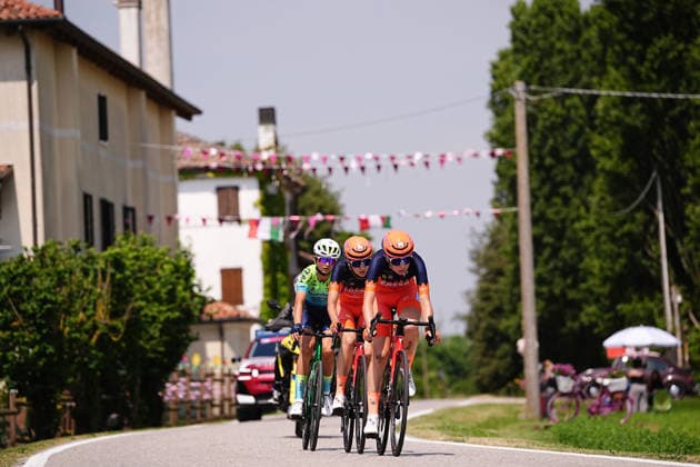 The race Italy™s Eleonora La Bella of Aromitalia Vaiano™s, Italy™s Elisa De Vallier of Top Girls Fassa Bortolo™s, Italy™s Sara Luccon of Top Girls Fassa Bortolo™s during Stage 2 of the Giro d™Italia Women, from Roncade to Caorle, Italy, Sunday, May 31, 2026  Copyright: xMarcoxAlpozzi LaPressex