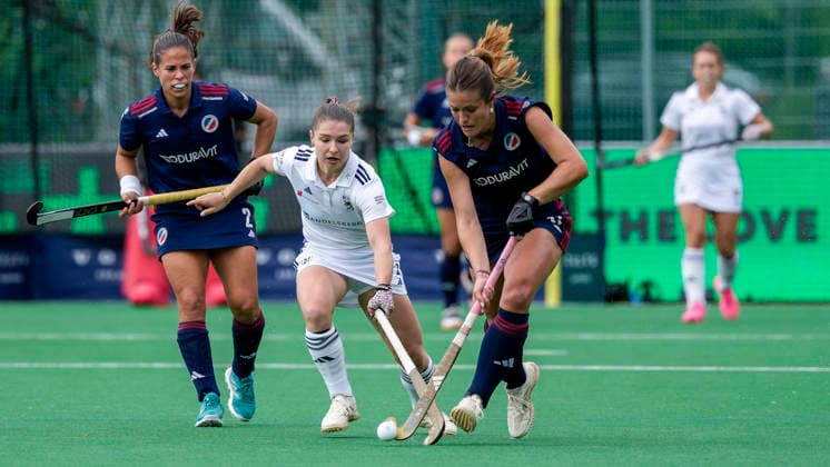 v li Lucina von der Heyde MHC, 2 , Marie Hahn DHC, 2 , Sonja Zimmermann MHC, 11 , duel, duel scene, duel, tackle, tackling, dynamics, action, action, 31 05 2026, Bonn Germany , Hockey, German Championship, Final, Women, Mannheimer HC Düsseldorfer HC xozx