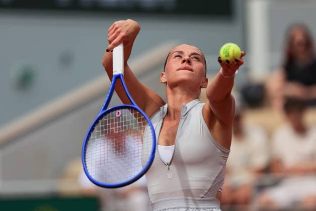 ROLAND GARROS 2026 Thierry Larret MAXPPP - PARIS (75) 31 05 2026 Thierry Larret Maxppp. Tennis. Roland Garros 2026. Internationaux de France de tennis. Stade Roland Garros, Paris (75). Le 31 Mai. Court Philippe CHATRIER : Marta KOSTYUK (UKR) vs Iga SWIATEK (POL). PARIS (75) STADE ROLAND GARROS PARIS ILE DE FRANCE FRANCE  Copyright: xMAXPPPxThierryxLarretx TLR202605313771 TLR202605313771