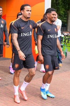2026-05-31 - Dutch Squad Training ZEIST, NETHERLANDS - MAY 31: Justin Kluivert of the Netherlands squad, Ian Maatsen of the Nethetlands squad during a training during a Dutch Squad Training at KNVB Campus on May 31, 2026 in Zeist, Netherlands. Zeist KNVB Campus Netherlands Content not available for redistribution in The Netherlands directly or indirectly through any third parties. Copyright: xDennisxBresserx