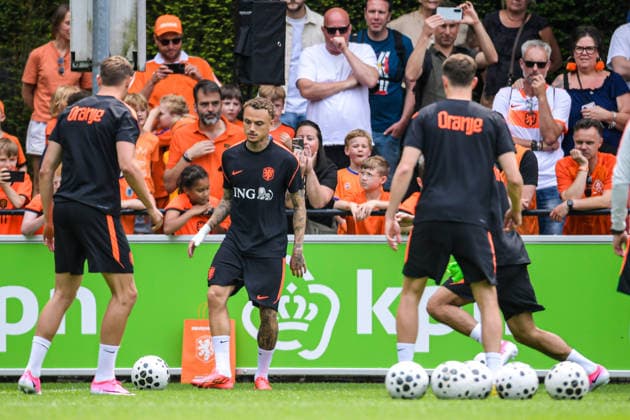 2026-05-31 - Dutch Squad Training ZEIST, NETHERLANDS - MAY 31: Micky van de Ven of the Netherlands squad, Noa Lang of the Netherlands squad, Guus Til of the Netherlands squad during a training during a Dutch Squad Training at KNVB Campus on May 31, 2026 in Zeist, Netherlands. Zeist KNVB Campus Netherlands Content not available for redistribution in The Netherlands directly or indirectly through any third parties. Copyright: xDennisxBresserx