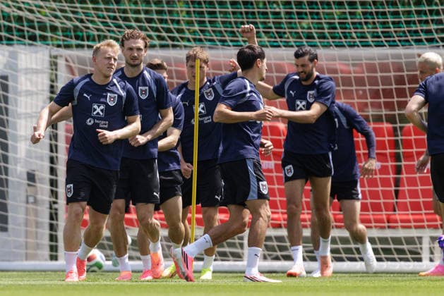 SOCCER - AUT vs TUN, test match VIENNA,AUSTRIA,31.MAY.26 - SOCCER - OEFB international test match, Austria vs Tunisia, preview, training team AUT. Image shows Alexander Schlager, Stefan Posch (AUT) and the team of AUT.  GEPAxpictures xArminxRauthner
