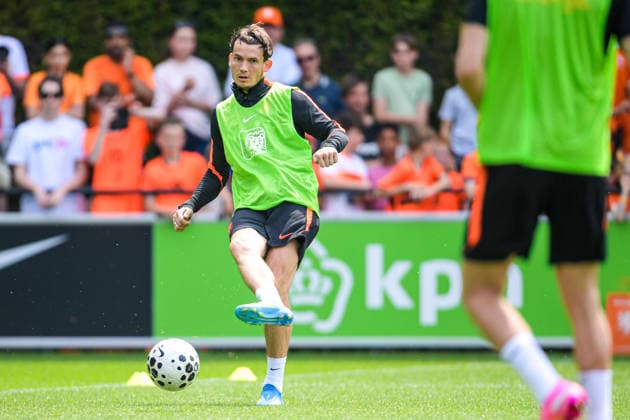 2026-05-31 - Dutch Squad Training ZEIST, NETHERLANDS - MAY 31: Marten de Roon of the Netherlands squad during a training during a Dutch Squad Training at KNVB Campus on May 31, 2026 in Zeist, Netherlands. Zeist KNVB Campus Netherlands Content not available for redistribution in The Netherlands directly or indirectly through any third parties. Copyright: xDennisxBresserx