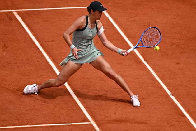 2026 French Open - Xiyu Wang Xiyu Wang (CHI) during her third round match at the 2026 Roland-Garros tournament in Paris, FRANCE, on May 31, 2026. Photo by Corinne Dubreuil ABACAPRESS.COM Paris France  Copyright: xDubreuilxCorinne ABACAx