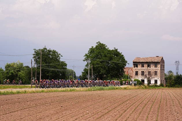 The race during Stage 2 of the Giro d™Italia Women, from Roncade to Caorle, Italy, Sunday, May 31, 2026  Copyright: xMarcoxAlpozzi LaPressex