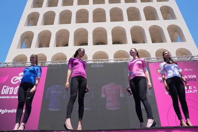 Jersey presentation during Stage 21 of the Giro d™Italia from Rome to Rome Italy, Monday May 31, 2026  Copyright: xSimonexSpada LaPressex