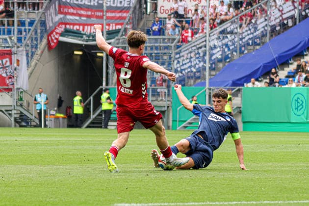 31 05 2026, xhettx, Soccer DM A Juniors , TSG 1899 Hoffenheim 1 FC Köln v l Matthew Alexander Moore TSG Hoffenheim U19, 8 with the straddle against Benjamin Ley 1 FC Köln U19, 8 DFL DFB REGULATIONS PROHIBIT ANY USE OF PHOTOGRAPHS as IMAGE SEQUENCES and or QUASI VIDEO