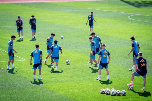 May 31, 2026, Las Rozas, Madrid, Spain: Players of Spain during the training session of the Spain National Football Team at the pre FIFA World Cup, WM, Weltmeisterschaft, Fussball training camp at the Football City (Ciudad del Futbol) on May 31, 2026, in Las Rozas, Spain. Las Rozas Spain - ZUMAa181 20260531_zaa_a181_106 Copyright: xAngelxPerezxMecax