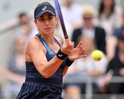2026 French Open, Roland-Garros - Day 8 PARIS, FRANCE - MAY 31: Belinda Bencic of Switzerland in action against Elina Svitolina of Ukraine during their Women s Singles fourth round match on Day Eight of the 2026 French Open tennis tournament at the Roland-Garros Complex in Paris on May 31, 2026. Mustafa Yalcin Anadolu Paris France. Editorial use only. Please get in touch for any other usage.  Copyright: x2026xAnadoluxMustafaxYalcinx