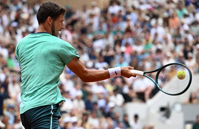 2026 French Open, Roland-Garros - Day 8 PARIS, FRANCE - MAY 31: Rafael Jodar (not seen) of Spain in action against Pablo Carreno Busta of Spain during their Men s Singles fourth round match on Day Eight of the 2026 French Open tennis tournament at the Roland-Garros Complex in Paris, France, on May 31, 2026. Burak Akbulut Anadolu Paris France. Editorial use only. Please get in touch for any other usage.  Copyright: x2026xAnadoluxBurakxAkbulutx