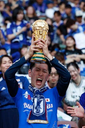 May 31, 2026, Tokyo, Japan: A Ã¢â‚¬¹Japanese Ã¢â‚¬¹soccer fan supports his national team, Nationalteam during the Kirin Challenge Cup 2026, an International Friendly, Länderspiel, Nationalmannschaft match between Japan and Iceland at the National Stadium in Tokyo. Soccer 2026: Japan Vs Iceland  - ZUMAm191 20260531_aap_m191_010 Copyright: xRodrigoxReyesxMarinx