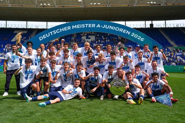 31 05 2026, xydrx, Herren, Fußball, U19 DFB Nachwuchsliga, Finale, TSG 1899 Hoffenheim 1 FC Köln, Saison 2025 2026, PreZero Arena TSG 1899 Hoffenheim players celebrate the victory in the final of the U19 DFB Nachwuchsliga DFB regulations prohibit any use of photographs as image sequences and or quasi video Copyright: HMBxMedia YannisxDreimann