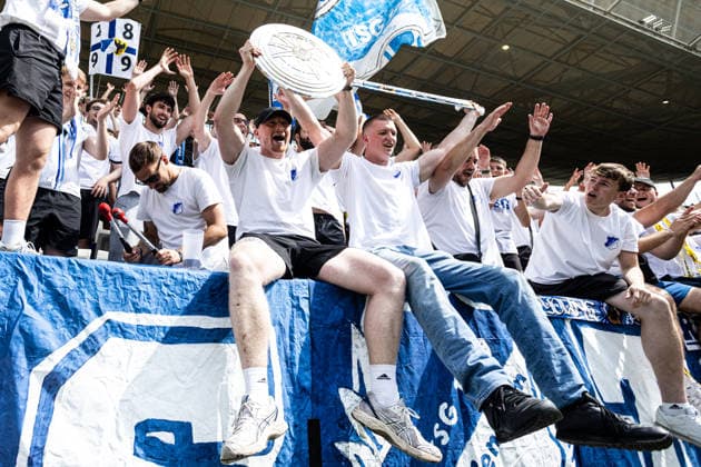 U19 DFB Nachwuchsliga A, 2025 2026, Final TSG Hoffenheim U19 1 FC Köln U19 31 05 2026 Fans of TSG 1899 Hoffenheim U19 with the championship trophy U19 DFB Nachwuchsliga A, 2025 2026, Final TSG Hoffenheim U19 1 FC Köln U19 PreZero Arena, Sinsheim 31 05 2026 DFB regulations prohibit any use of photographs as image sequences and or quasi video Copyright: xBEAUTIFULxSPORTS Buriakovx