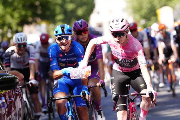 Denmark™s Jonas Vingegaard Hansen of Team Visma Lease A Bike pink jersey during Stage 21 of the Giro d™Italia from Rome to Rome Italy, Monday May 31, 2026  Copyright: xSimonexSpada LaPressex