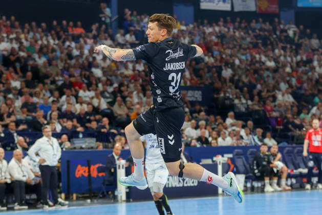 31 05 2026 ,xgox, Handball Handball EHF European League, Match for 3rd place Montpellier Handball SG Flensburg Handewitt emspor, v l Emil Jakobsen Flensburg, 31 throws goal, goal scorer, scores goal, scores the goal Hamburg