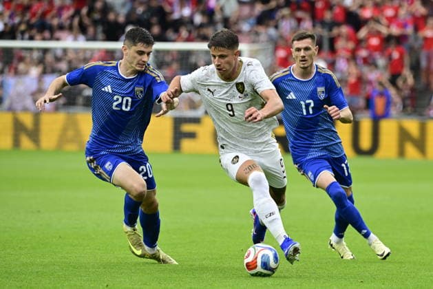 From left Veldin Hodza of Kosovo, Adam Hlozek of Czech Republic and Ermal Krasniqi of Kosovo in action during the Czech Republic vs Kosovo soccer friendly match, in Prague, Czech Republic, May 31, 2026. (CTKxPhoto RomanxVondrous) CTKPhotoP2026053103652  CTKPhotoP2026053103652