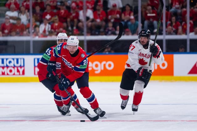ZURICH, SWITZERLAND - MAY 31: Martin Ronnild (Norway, 22) during build-up play during the Bronze Medal Game - Match 63 between Canada and Norway at the IIHF Ice hockey, Eishockey World Championship, WM, Weltmeisterschaft 2026, Swiss Life Arena on May 31, 2026 in Zurich, Switzerland. Zurich Switzerland Copyright: xTimoxSteinx