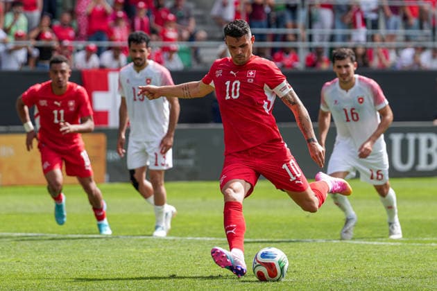 Soccer, International match Switzerland vs Jordan, Sunday, 31 05 2026 kybunpark, St Gallen Granit Xhaka 10, Switzerland scores the penalty for 3 0 goal and goal kick Copyright: xValentinxDomgjonix