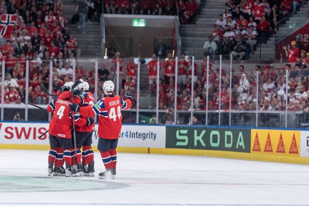 31 05 2026, Zurich, Swiss Life Arena, Ice Hockey World Championships Bornze Medal Game Canada Norway, Goal celebration Norway to 0 2 Zurich Swiss Life Arena Zurich Switzerland Copyright: xJustPictures.ch StefanxEmchx jp-de-StEm-DSC0057120260531