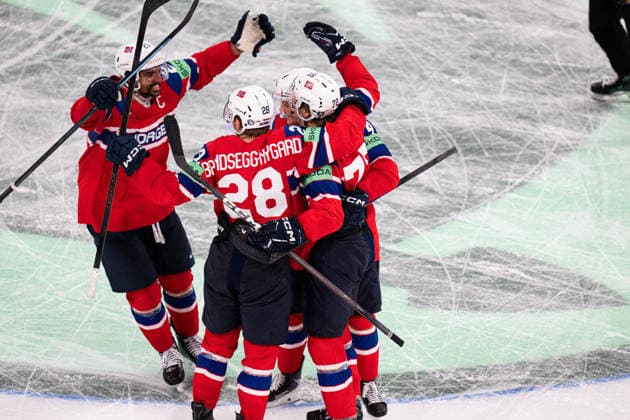 IPA85214592 - 27 MARTINSEN Andrea sscored for Norway (Assisted by 28 BRANDSEGG-NYGARD Michael and 4 JOHANNESEN Johannes). during IIHF World Championship, WM, Weltmeisterschaft - Bronze Medal - Canada vs Norway, Ice hockey, Eishockey in Zurich, Switzerland, May 31 2026  Copyright: xAndreaxRe IPAxSportx xx 85214592