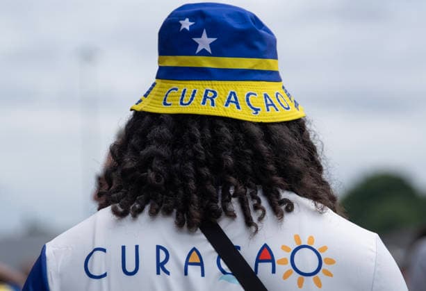 Scotland v Curacao - International Friendly, Länderspiel, Nationalmannschaft GLASGOW, SCOTLAND - MAY 30: A Curacao fan before the international friendly match between Scotland and Curacao at Hampden Park on May 30, 2026 in Glasgow, United Kingdom. Glasgow Hampden Park Scotland United Kingdom Copyright: xVisionhausx 776491304