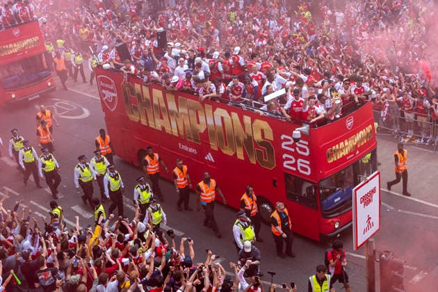 May 31, 2026, London, London, UK: LONDON, UK. Declan Rice waving and members of Arsenal FC ride an open-top bus on Holloway Road during a parade around Islington to celebrate winning the Premier League (the first title win in 22 years), the day after being beaten on penalties by Paris St Germain (PSG) in the Champions League Final in Budapest. 500,000 to 1m people are estimated to be attending on Sunday. Arsenal FC Parade On Holloway Road  - ZUMAl94_ 20260531_zaf_l94_035 Copyright: xStephenxChungx
