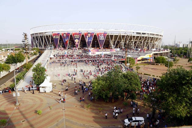 IPL 2026 Final, RCB vs GT Ahmedabad, May 31 (ANI): Spectators throng outside Narendra Modi Stadium for the Indian Premier League 2026 Final match between Royal Challengers Bengaluru and Gujarat Titans, in Ahmedabad on Sunday. Ahmedabad Gujarat India Copyright: xANIx ANI_20260531281