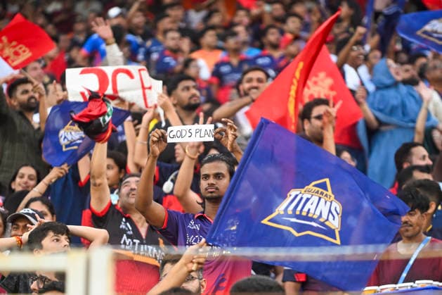 IPL 2026 Final, RCB vs GT Ahmedabad, May 31 (ANI): Spectators cheers in the stands during the Indian Premier League 2026 Final match between Royal Challengers Bengaluru and the Gujarat Titans, in Ahmedabad on Sunday. Ahmedabad Gujarat India Copyright: xANIx ANI_20260531318