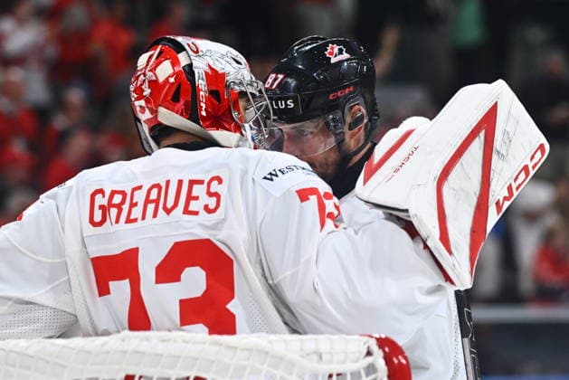 From left goalkeeper Jet Greaves and Sidney Crosby of Canada after the bronze medal match Canada vs Norway at the 2026 IIHF Ice hockey, Eishockey World Championship, WM, Weltmeisterschaft in Zurich, Switzerland, May 31, 2026. (CTKxPhoto RadekxPetrasek) CTKPhotoP2026053104560  CTKPhotoP2026053104560