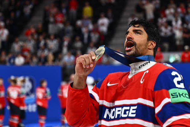 Andreas Martinsen of Norway celebrates after winning the bronze medal match Canada vs Norway at the 2026 IIHF Ice hockey, Eishockey World Championship, WM, Weltmeisterschaft in Zurich, Switzerland, May 31, 2026. (CTKxPhoto RadekxPetrasek) CTKPhotoP2026053104579  CTKPhotoP2026053104579