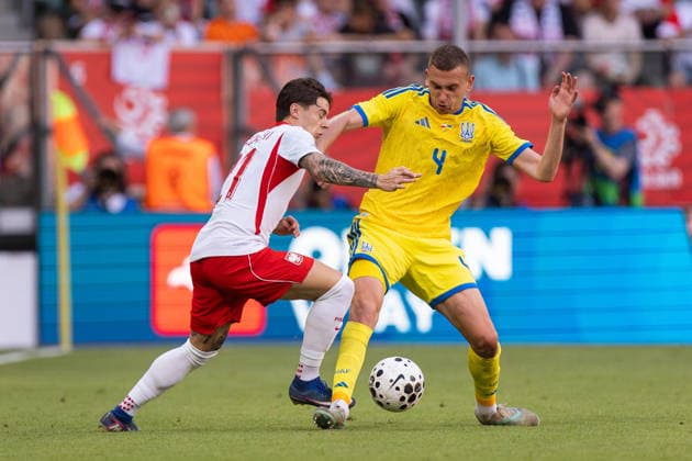Wroclaw 31.05.2026. Football International Friendly, Länderspiel, Nationalmannschaft match between Poland and Ukraine on May 31, 2026 in Wroclaw, Poland --- Pilka nozna mecz towarzyski Polska - Ukraina we Wroclawiu Persons Shown : Oleksandr Romanchuk Nicola Zalewski Fot. Igor Jakubowski Arena Akcji NEWSPIX.PL --- newspix.pl POLAND OUT! 