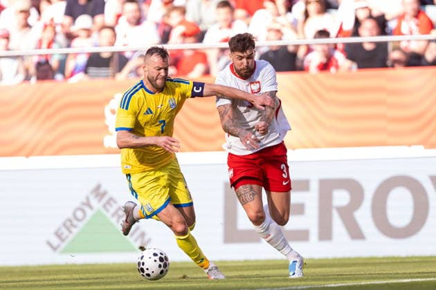 Wroclaw 31.05.2026. Football International Friendly, Länderspiel, Nationalmannschaft match between Poland and Ukraine on May 31, 2026 in Wroclaw, Poland --- Pilka nozna mecz towarzyski Polska - Ukraina we Wroclawiu Persons Shown : Andriy Yarmolenko Jakub Kaminski Fot. Igor Jakubowski Arena Akcji NEWSPIX.PL --- newspix.pl POLAND OUT! 