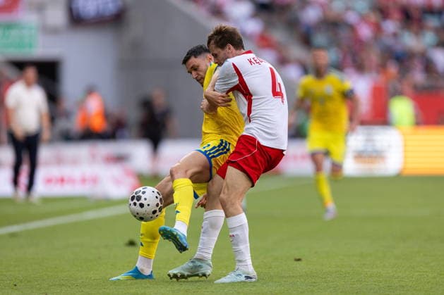 Wroclaw 31.05.2026. Football International Friendly, Länderspiel, Nationalmannschaft match between Poland and Ukraine on May 31, 2026 in Wroclaw, Poland --- Pilka nozna mecz towarzyski Polska - Ukraina we Wroclawiu Persons Shown : Tomasz Kedziora Roman Yaremchuk Fot. Igor Jakubowski Arena Akcji NEWSPIX.PL --- newspix.pl POLAND OUT! 