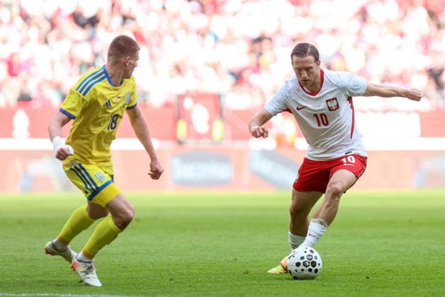 31.05.2026, Wroclaw Mecz towarzyski miedzynarodowy Polska - Ukraina - International Friendly, Länderspiel, Nationalmannschaft football match Poland - Ukraine Nz. Oleh Ocheretko Piotr Zielinski Fot. Michal Chwieduk Arena Akcji NEWSPIX.PL --- newspix.pl POLAND OUT! 