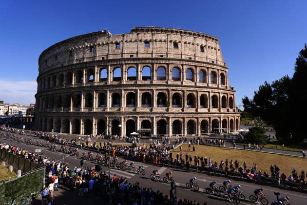 Denmark™s Jonas Vingegaard Hansen of Team Visma Lease A Bike pink jersey during Stage 21 of the Giro d™Italia from Rome to Rome, Italy. Monday May 31, 2026  Copyright: xFabioxFerrari LaPressex