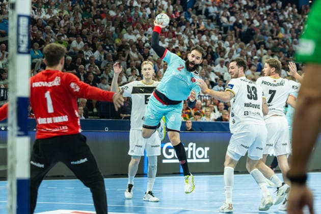 Ruben Marchan MT Melsungen controls the ball during the handball final of the Winamax EHF Finals 2026 between THW Kiel and MT Melsungen at Barclays Arena on May 31, 2026 in Hamburg, Germany