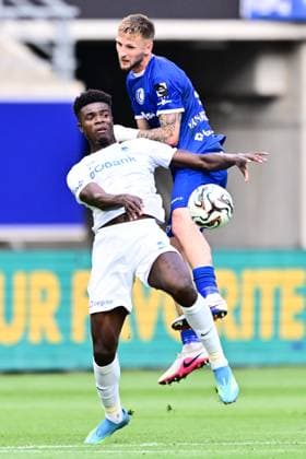 KAA Gent v KRC Genk - Jupiler Pro League Europe Play-Off Decider GENT, BELGIUM - MAY 31 : Bibout Aaron forward of KRC Genk and Van Der Heyden Siebe defender of KAA Gent battle for the ball during the Jupiler Pro League Europe Play-Off decider match with the last European Conference League ticket at stake between KAA Gent and KRC Genk on May 31, 2026 in Gent, Belgium, 31 05 2026 Gent Belgium  Copyright: xPeterxDexVoechtx