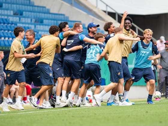 Bench after final whistle celebrating the final victory, in the middle with cap Paul Ehmann TSG Hoffenheim U19, Coach GER, TSG Hoffenheim vs 1 FC Koeln, Football, Final German Championship A Juniors U19 , Season 2025 2026, 31 05 2026 GER, TSG Hoffenheim vs 1 FC Koeln, Football, Final German Championship A Juniors U19 , Season 2025 2026, 31 05 2026 Sinsheim Copyright: xEibner-Pressefoto CarstenxSchwerx EP_CSG