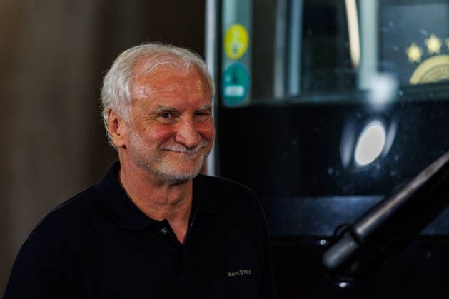 MAINZ, GERMANY - MAY 31: The bus with the German team arrives before the International Friendly, Länderspiel, Nationalmannschaft Germany vs. Finland at MEWA Arena on May 31, 2026 in Mainz, Germany. Rudi Völler with a smile Rhineland-Palatinate Germany Copyright: xStephanxHahnex