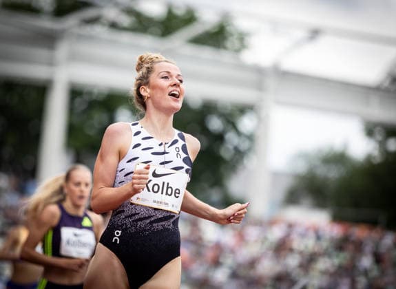 Goldenes Oval Dresden, 31 05 2026 Cheering at the finish Smilla Kolbe GER Germany wins the 800m race of the womens athletics meeting Goldenes Oval on 31 05 2026 at the Heinz Steyer Stadium in Dresden Saxony Copyright: xBEAUTIFULxSPORTS R.xSchmittx