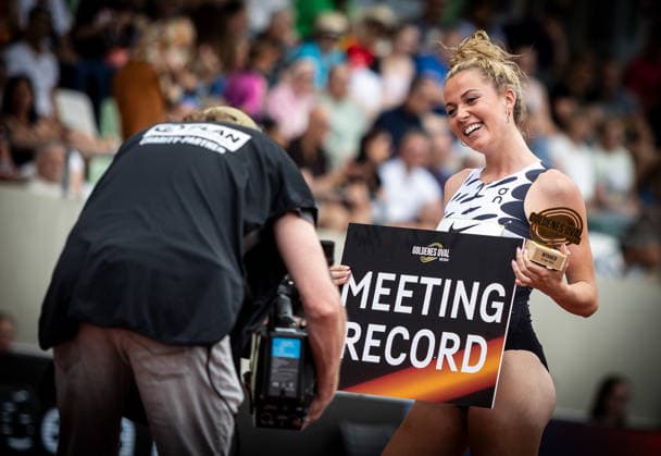 Golden Oval Dresden, 31 05 2026 Happy about the 800m victory in the womens race and a new meeting record Smilla Kolbe GER Germany Athletics Meeting Golden Oval on 31 05 2026 at the Heinz Steyer Stadium in Dresden Saxony Copyright: xBEAUTIFULxSPORTS R.xSchmittx