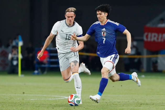 May 31, 2026, Tokyo, Japan: Captain Stefan Teitur THORDARSON (16) of Iceland and TANAKA Ao (7) of Japan compete for the ball during the Kirin Challenge Cup 2026, an International Friendly, Länderspiel, Nationalmannschaft match between Japan and Iceland at the National Stadium in Tokyo. Japan defeats Iceland 1-0 in its last friendly match before the FIFA World Cup, WM, Weltmeisterschaft, Fussball 2026. Soccer 2026: Japan 1:0 Iceland  - ZUMAm191 20260531_aap_m191_047 Copyright: xRodrigoxReyesxMarinx