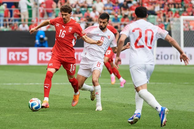 Soccer World Cup 2026 preparation match Switzerland vs Jordan, St Gallen, Switzerland St Gallen, Switzerland 31 May 2026 Christian Fassnacht vs 8 Noor Al Rawabdeh at the World Cup 2026 preparation match Switzerland vs Jordan in St Gallen