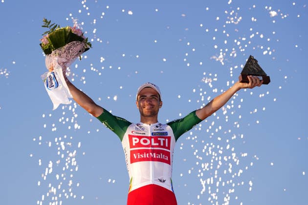 Denmark™s Jonas Vingegaard Hansen of Team Visma Lease A Bike (Pink jersey) winner of the race on the podium with the trophy (trofeo senza fine) during Stage 21 of the Giro d™Italia from Rome to Rome, Italy. Monday May 31, 2026  Copyright: xFabioxFerrari LaPressex