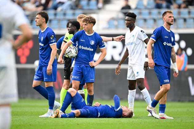 KAA Gent v KRC Genk - Jupiler Pro League Europe Play-Off Decider GENT, BELGIUM - MAY 31 : Skoras Michal forward of KAA Gent with an injury during the Jupiler Pro League Europe Play-Off decider match with the last European Conference League ticket at stake between KAA Gent and KRC Genk on May 31, 2026 in Gent, Belgium, 31 05 2026 Gent Belgium  Copyright: xNicoxVereeckenx
