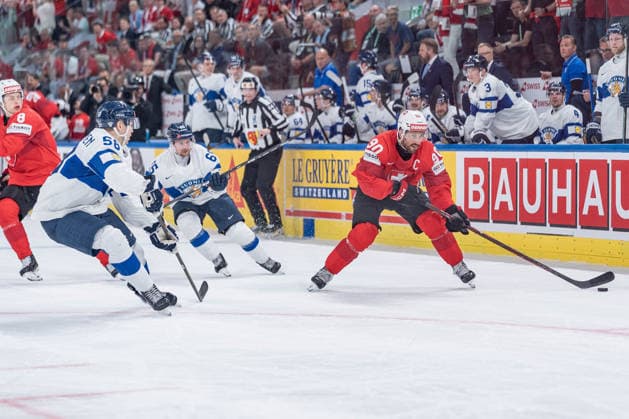 31 05 2026, Zurich, Swiss Life Arena, Ice Hockey World Championships Gold Medal Game Switzerland Finland, 58 Urho Vaakanainen Finland , 65 Sakari Manninen Finland , 90 Roman Josi Switzerland Zurich Swiss Life Arena Zurich Switzerland Copyright: xJustPictures.ch StefanxEmchx jp-de-StEm-DSC0029820260531