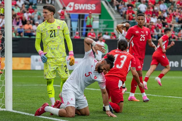 Soccer, International match Switzerland vs. Jordan, Sunday, 31 05 2026 kybunpark, St Gallen Yazan Alarab 5, Jordan misses a goal chance Copyright: xValentinxDomgjonix