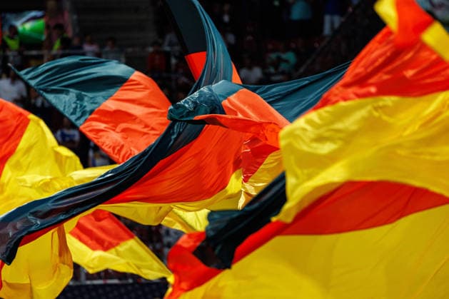 MAINZ, GERMANY - MAY 31: Deniz Undav (Germany, 26) celebrates scoring his team s first goal with teammates during the International Friendly, Länderspiel, Nationalmannschaft Germany vs. Finland at MEWA Arena on May 31, 2026 in Mainz, Germany. Big German national flags being waved Rhineland-Palatinate Germany Copyright: xStephanxHahnex