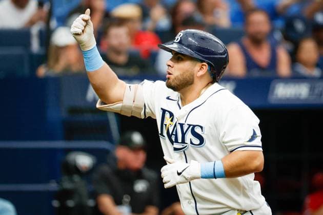 May 31, 2026, St. Petersburg, Florida, USA: Tampa Bay Rays first baseman Jonathan Aranda (8) celebrates with a heart sign, after he hits a solo homer off of Los Angeles Angels pitcher Jack Kochanowicz (41) during the first inning at Tropicana Field on Sunday, May 31, 2026, in St. Petersburg. St. Petersburg USA - ZUMAs70_ 20260531_zan_s70_016 Copyright: xJeffereexWoox