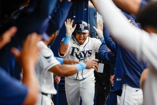 May 31, 2026, St. Petersburg, Florida, USA: Tampa Bay Rays first baseman Jonathan Aranda (8) celebrates with teammates, after he hits a solo homer off of Los Angeles Angels pitcher Jack Kochanowicz (41) during the first inning at Tropicana Field on Sunday, May 31, 2026, in St. Petersburg. St. Petersburg USA - ZUMAs70_ 20260531_zan_s70_017 Copyright: xJeffereexWoox